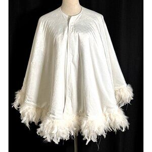 Vintage Women's Handmade ? Cape Feather Edges Ivory Flowing One Size Gorgeous